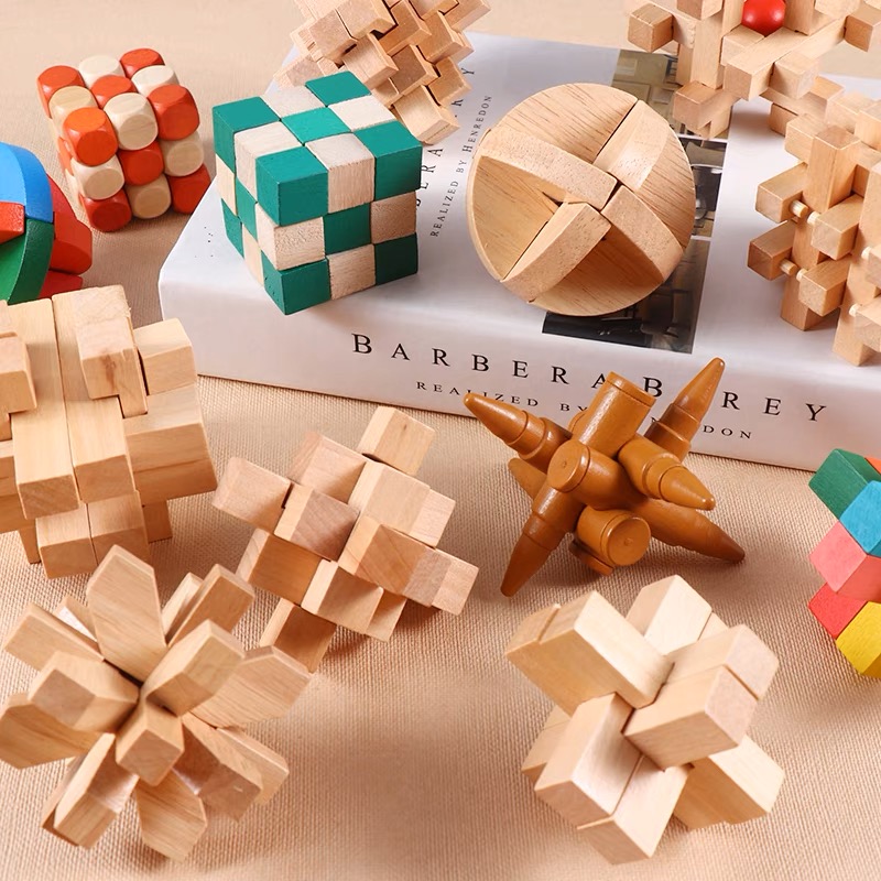 時代を超えた木製パズルセットの魅力